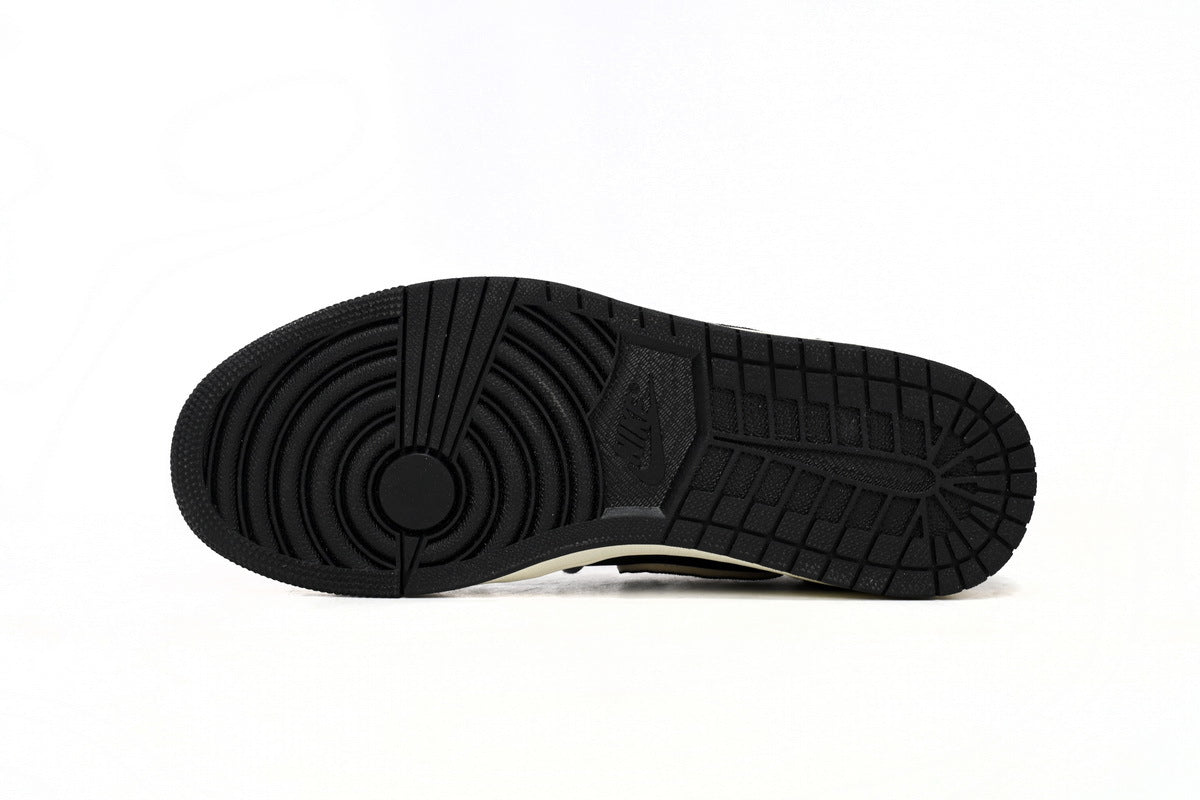Nike Air Jordan 1 Retro Low Low-Top Sneakers