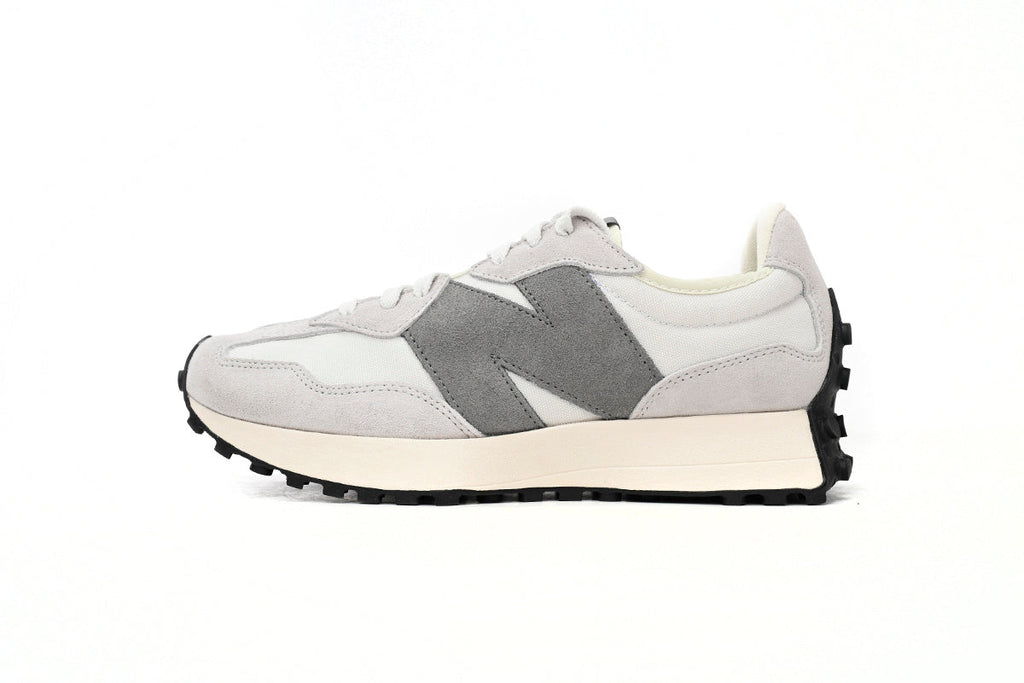 New Balance 327 Sneakers