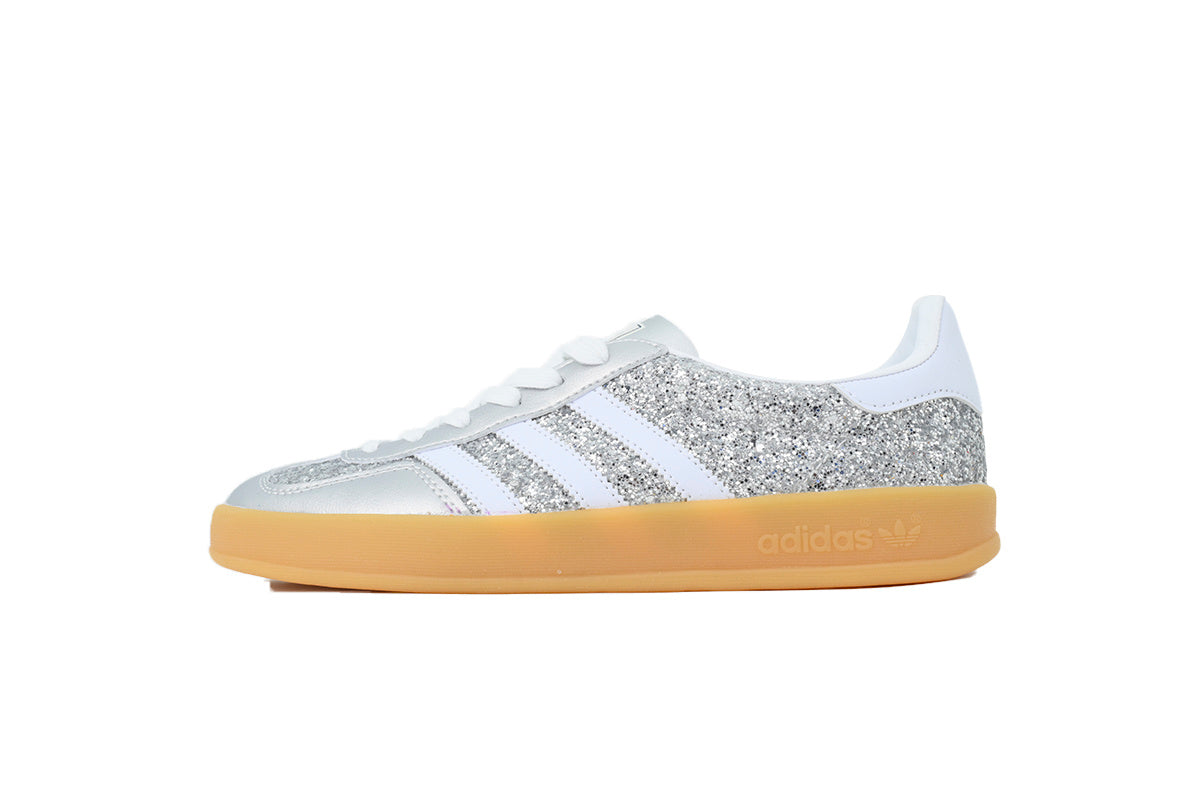 Adidas Samba OG – Retro German-Inspired Sneakers