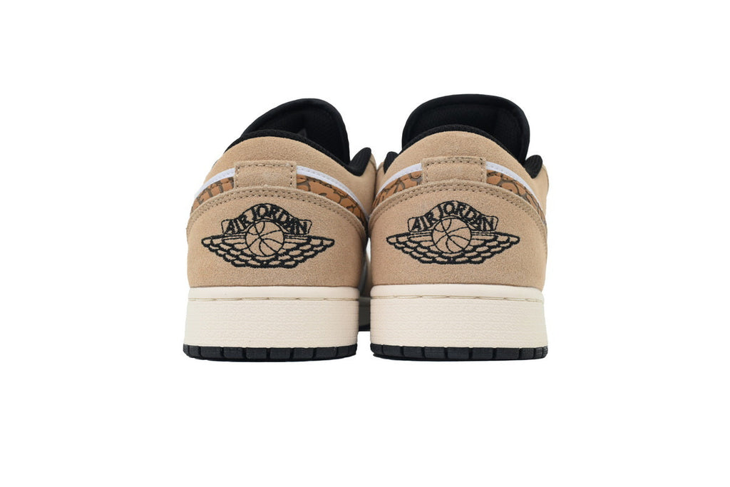 Nike Air Jordan 1 Retro Low Low-Top Sneakers