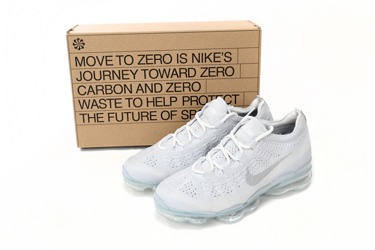 Nike Air VaporMax – Lightweight Running Sneakers