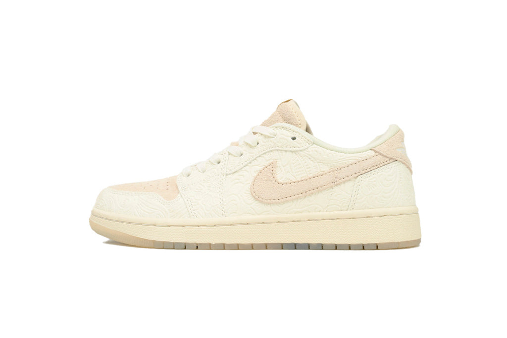 Nike Air Jordan 1 Retro Low Low-Top Sneakers