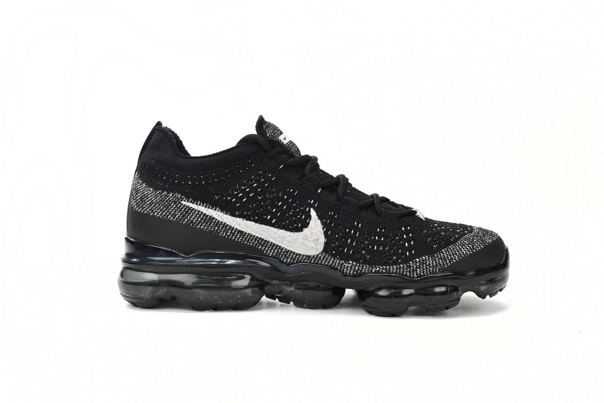 Nike Air VaporMax – Lightweight Running Sneakers