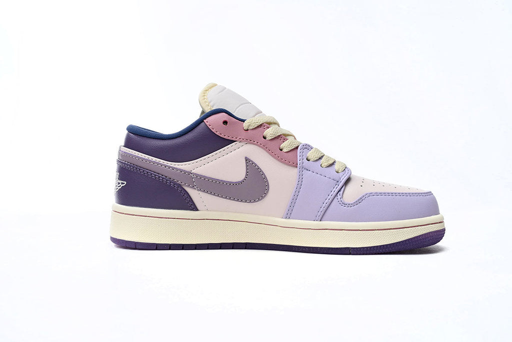 Nike Air Jordan 1 Retro Low Low-Top Sneakers