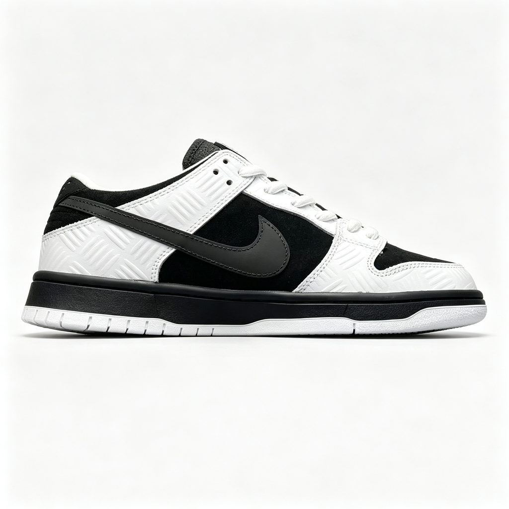 Nike Dunk Low 'Black / White / Orange'
