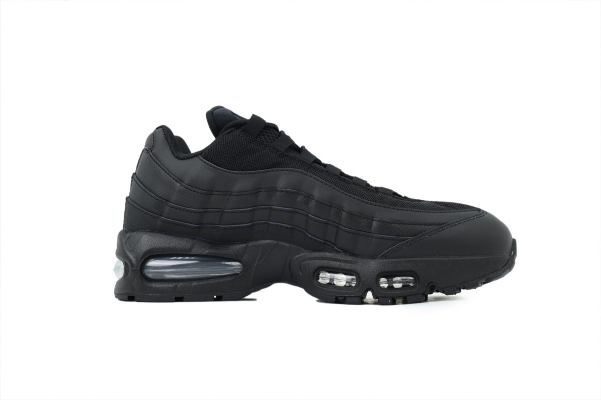 Nike Air Max 95 – Classic Sneakers