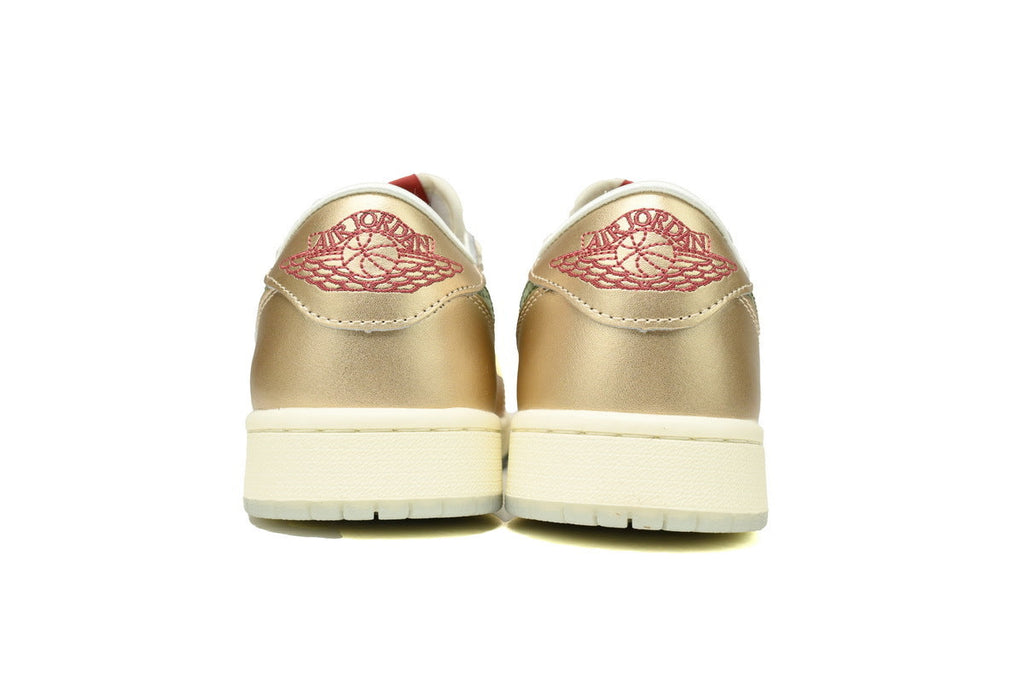 Nike Air Jordan 1 Retro Low Low-Top Sneakers