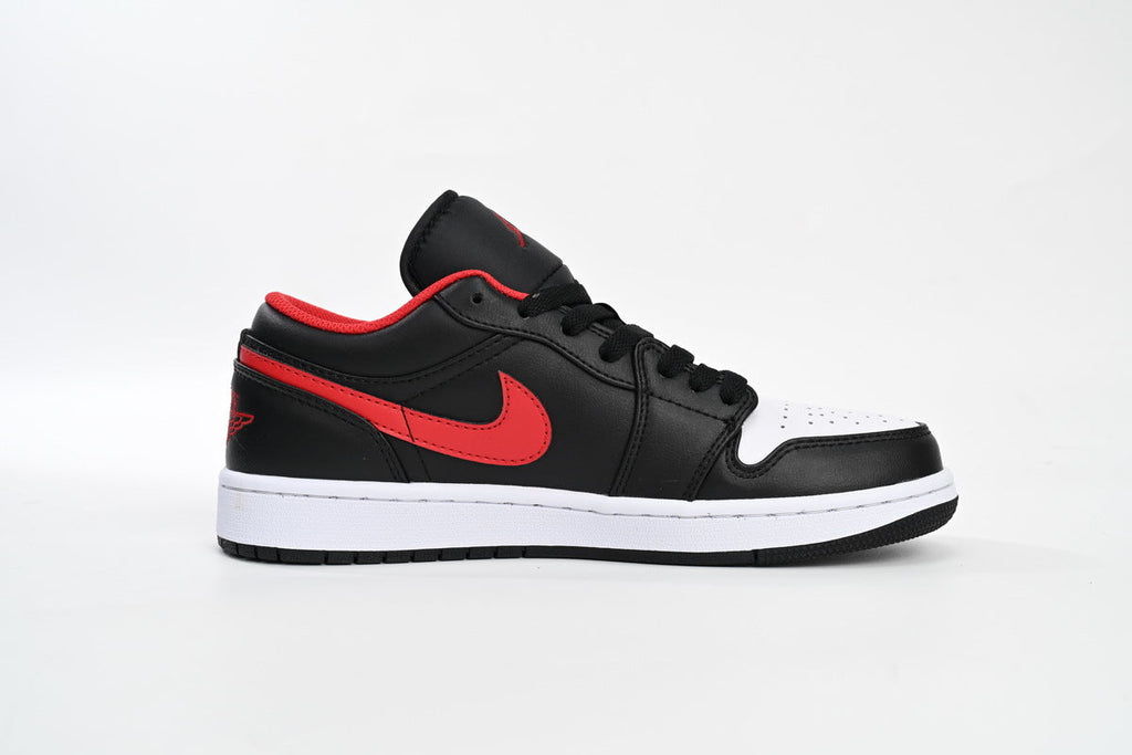 Nike Air Jordan 1 Retro Low Low-Top Sneakers