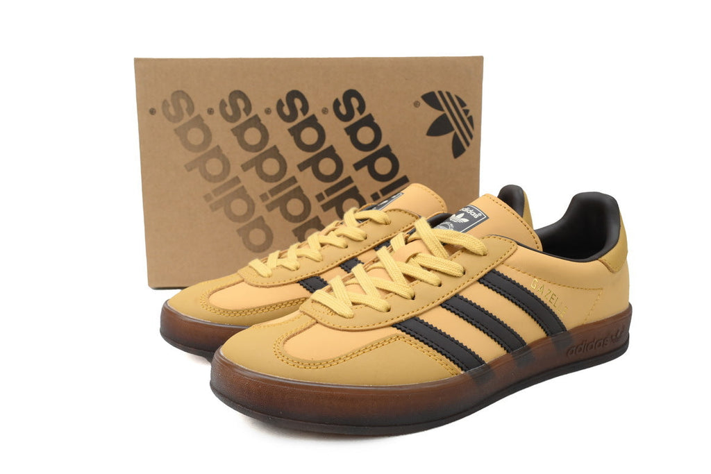Adidas Samba OG – Retro German-Inspired Sneakers