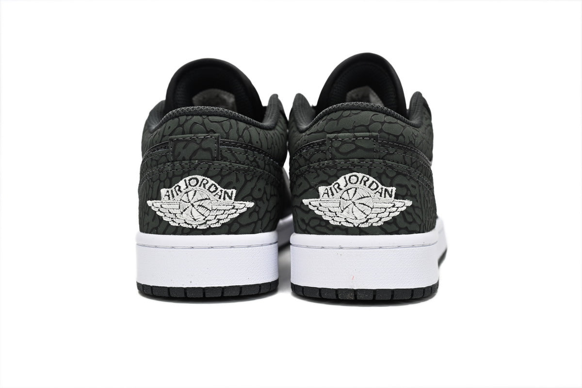 Nike Air Jordan 1 Retro Low Low-Top Sneakers