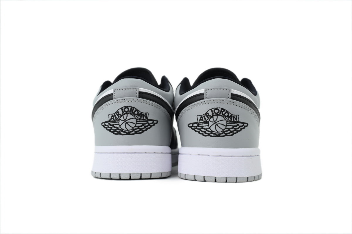 Nike Air Jordan 1 Retro Low Low-Top Sneakers