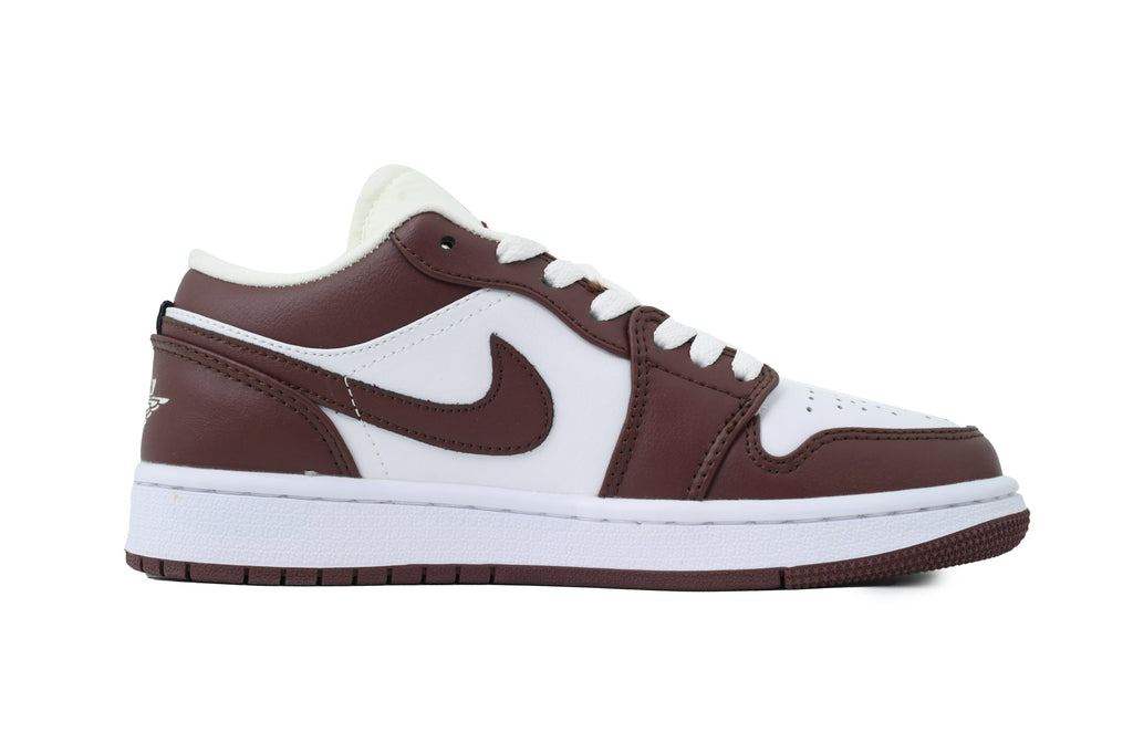 Nike Air Jordan 1 Retro Low Low-Top Sneakers