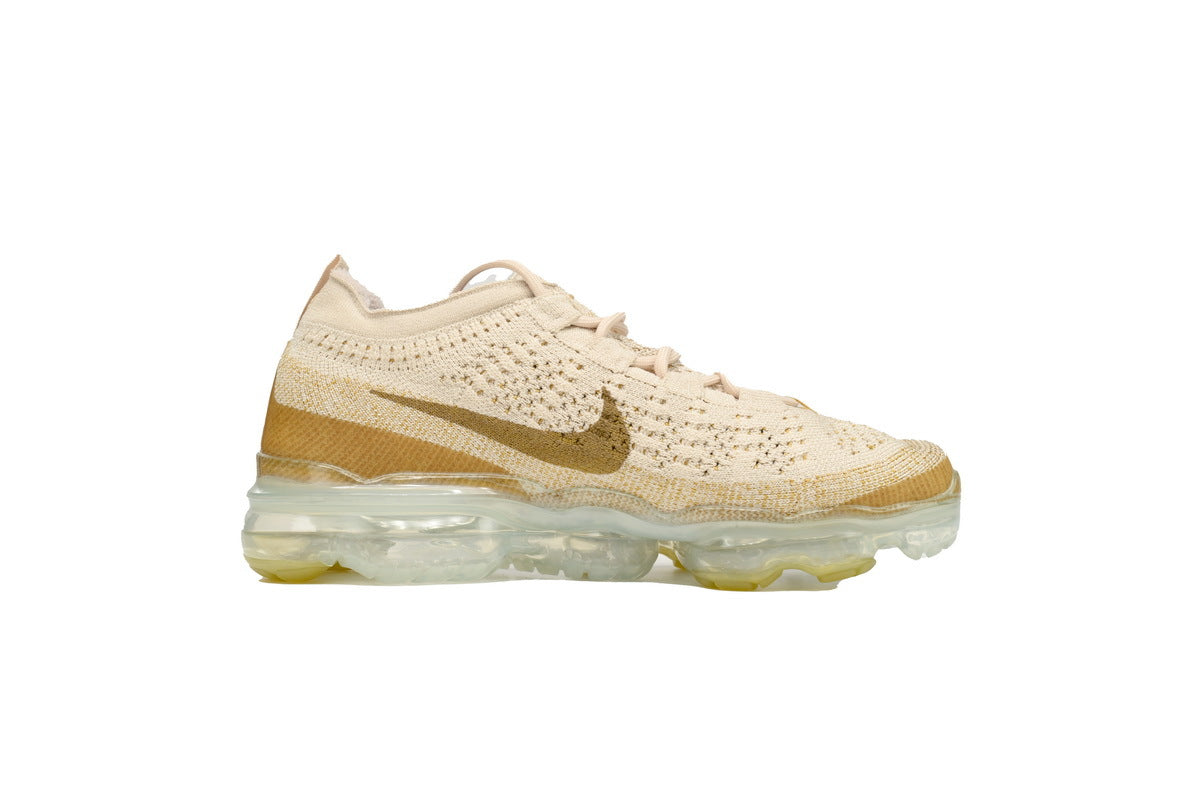 Nike Air VaporMax – Lightweight Running Sneakers