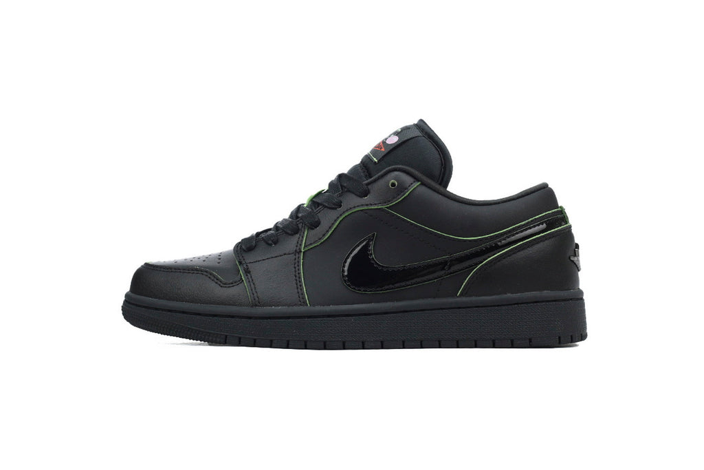 Nike Air Jordan 1 Retro Low Low-Top Sneakers