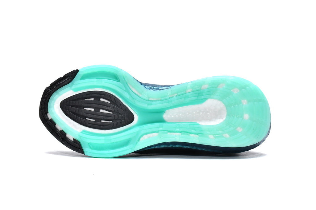 Adidas Ultraboost 22 Running Shoes