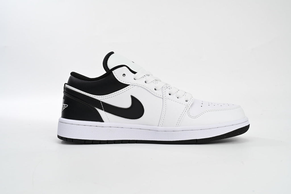 Nike Air Jordan 1 Retro Low Low-Top Sneakers