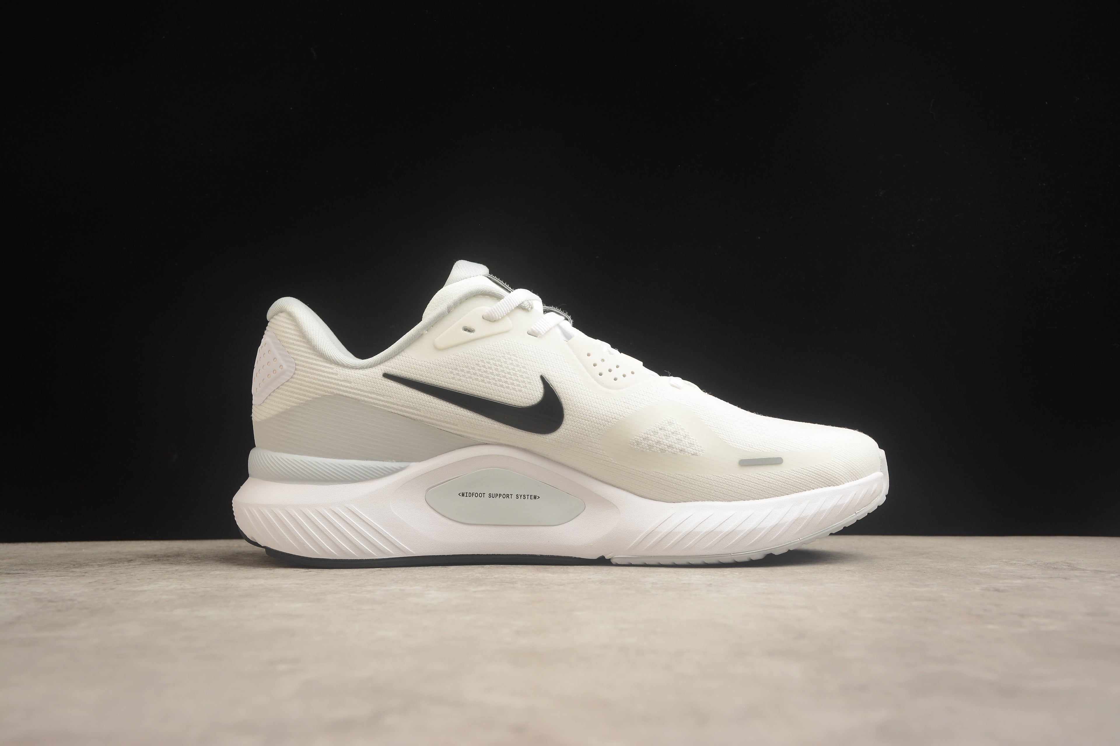 Nike Air Zoom Structure 26 Running Shoes | Supportive & Stable | EU 36-45