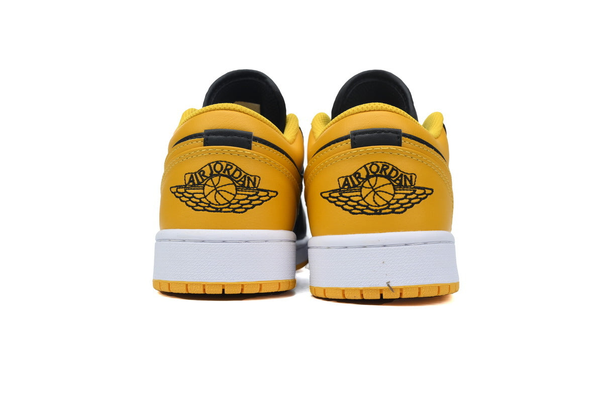 Nike Air Jordan 1 Retro Low Low-Top Sneakers