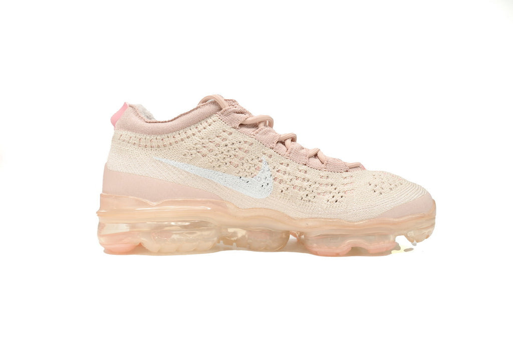 Nike Air VaporMax – Lightweight Running Sneakers