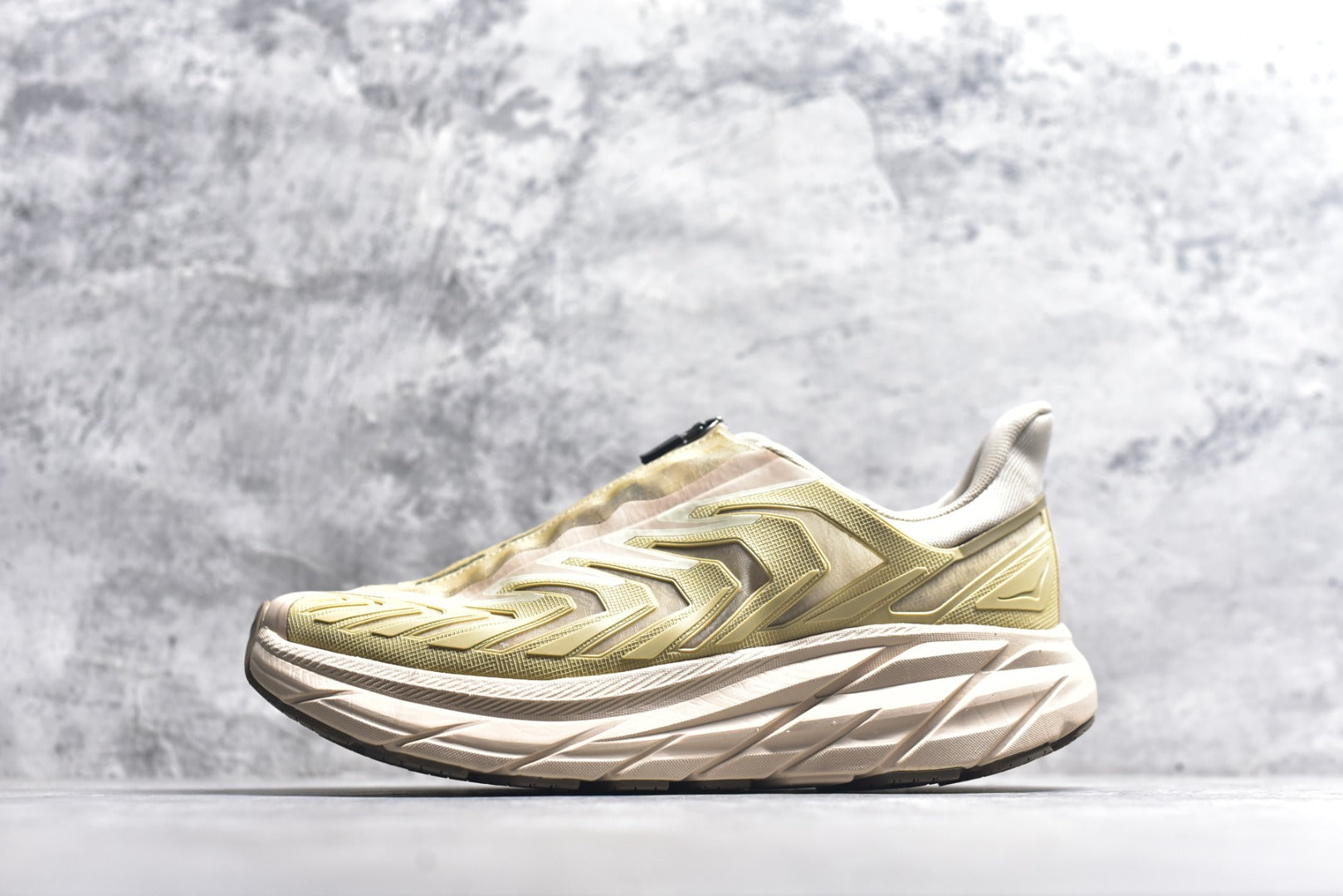 HOKA Clifton Running Shoes | Maximum Cushioning & Comfort | EU 36-45