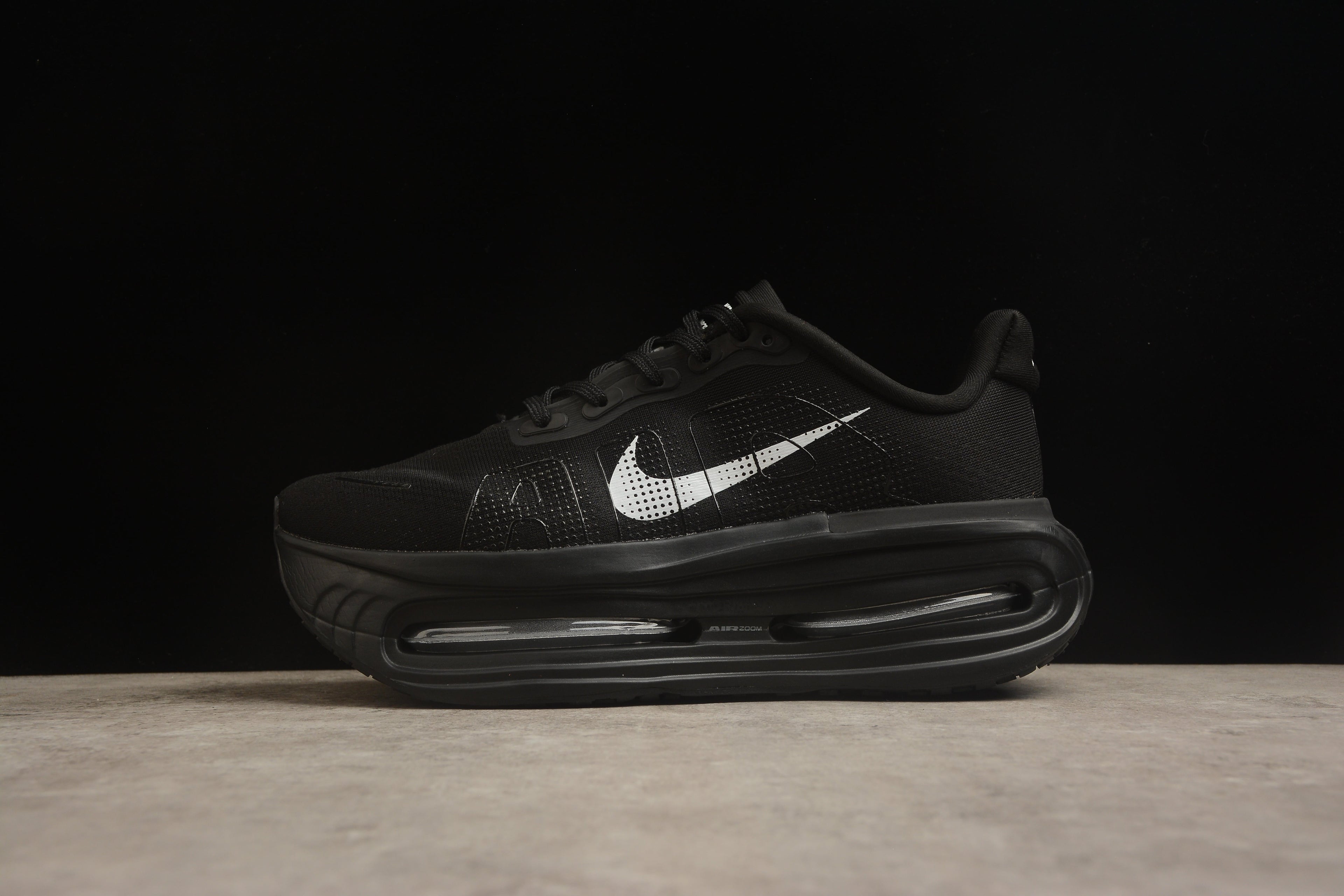 Nike Vomero 18 Running Shoes | Premium Cushioning | EU 36-45