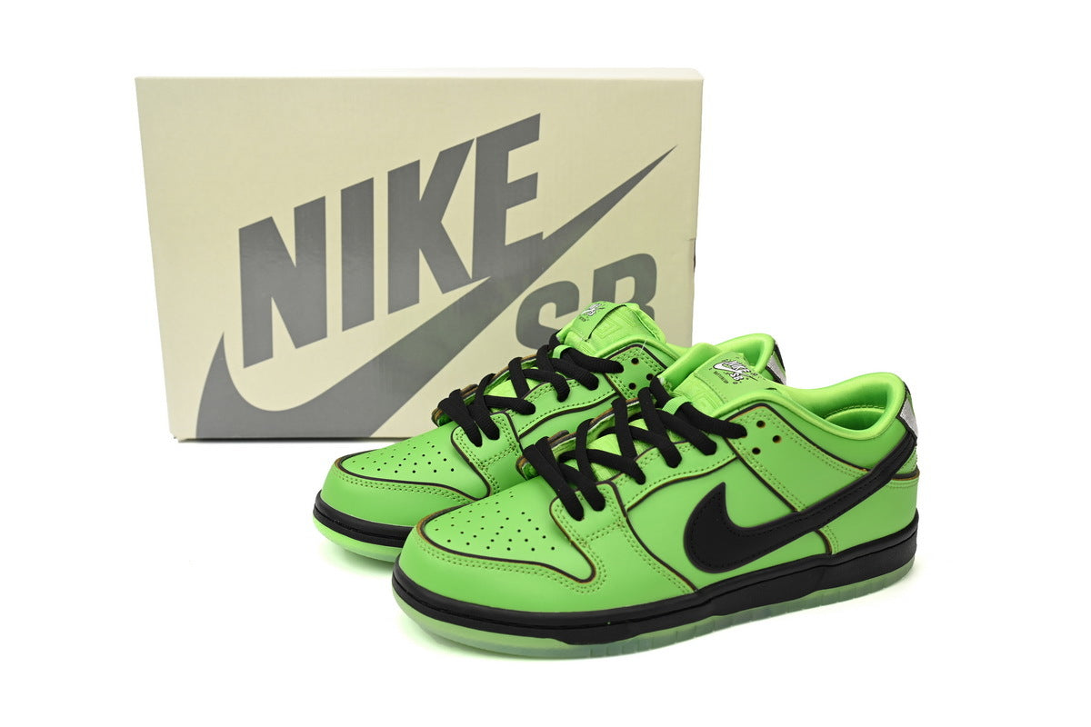 Nike SB Dunk Low – Classic Streetwear Sneakers (EU 36–45)