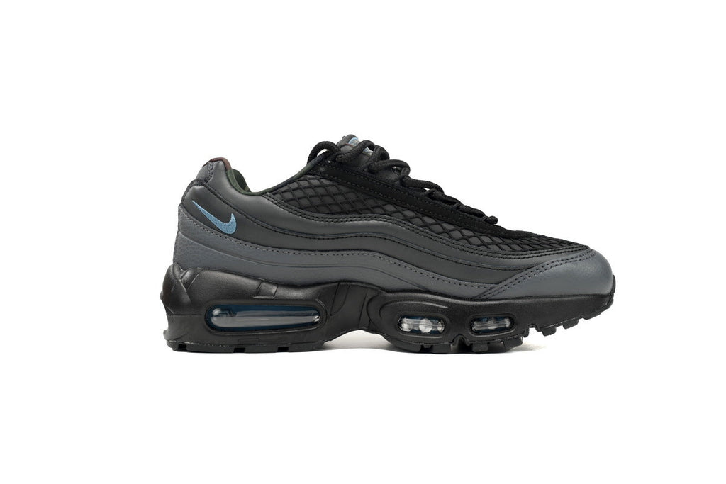 Nike Air Max 95 – Classic Sneakers