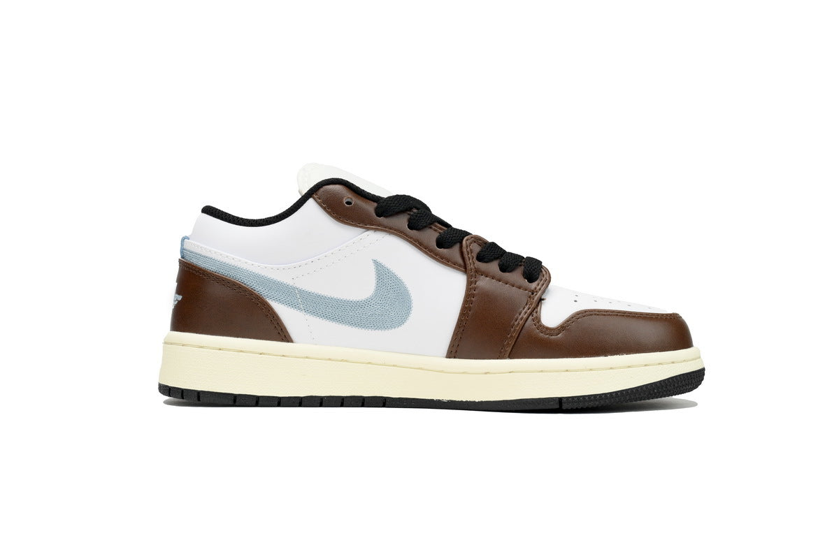 Nike Air Jordan 1 Retro Low Low-Top Sneakers