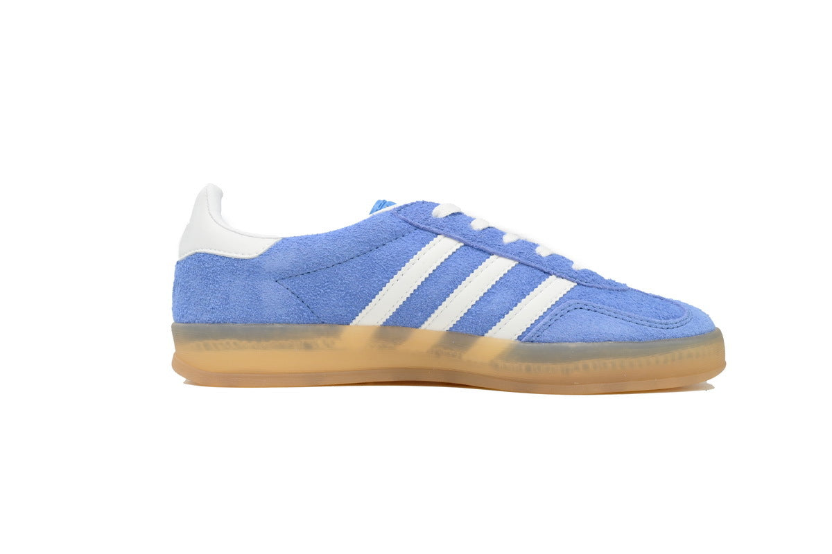 Adidas Samba OG – Retro German-Inspired Sneakers