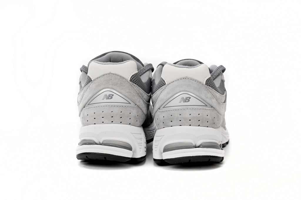 New Balance 2002R Sneakers