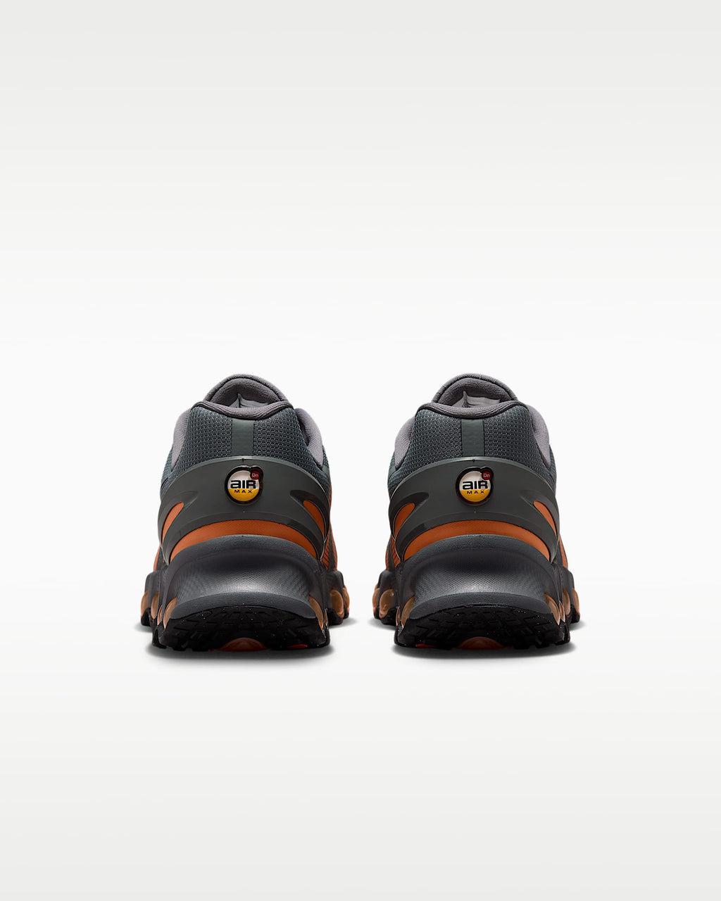 Nike Air Max DN – Dark Grey/Copper Orange Sneaker