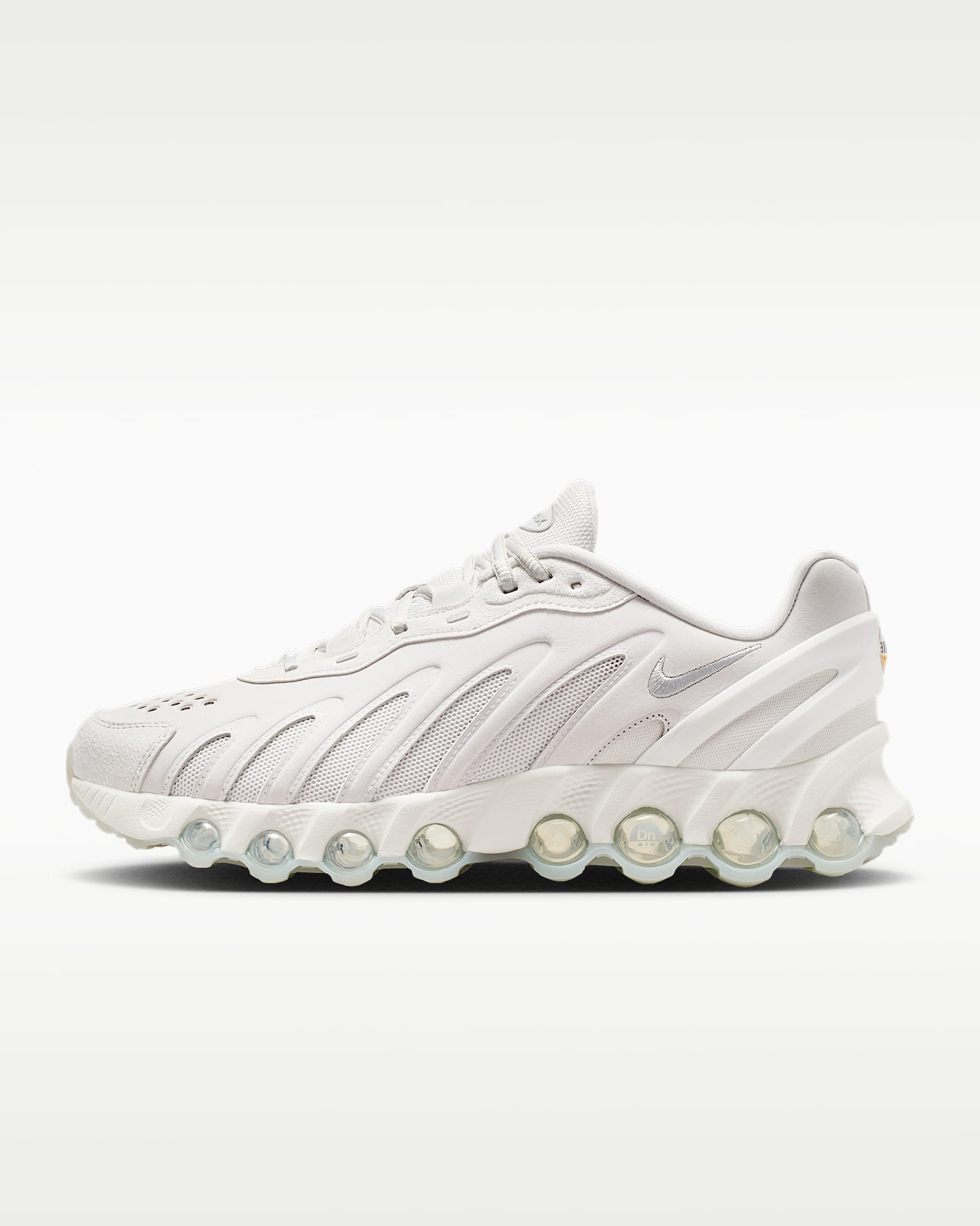 Nike Air Max DN – Off-White/Silver Sneaker