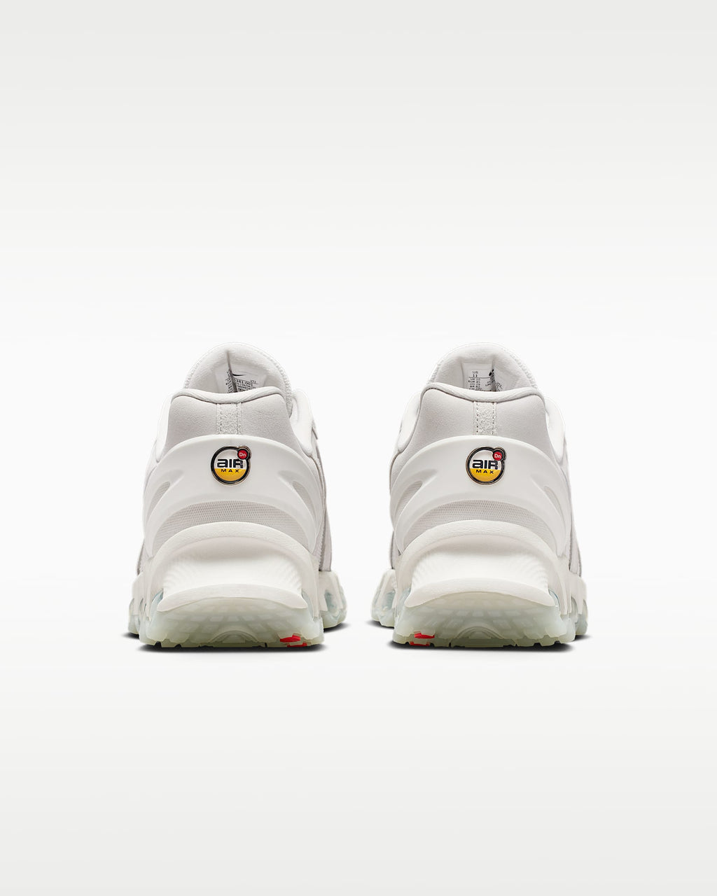Nike Air Max DN – Off-White/Silver Sneaker