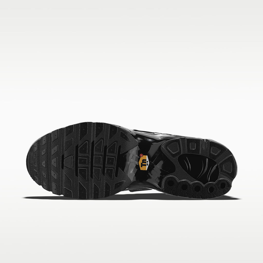 Nike Air Max Plus — Triple Black