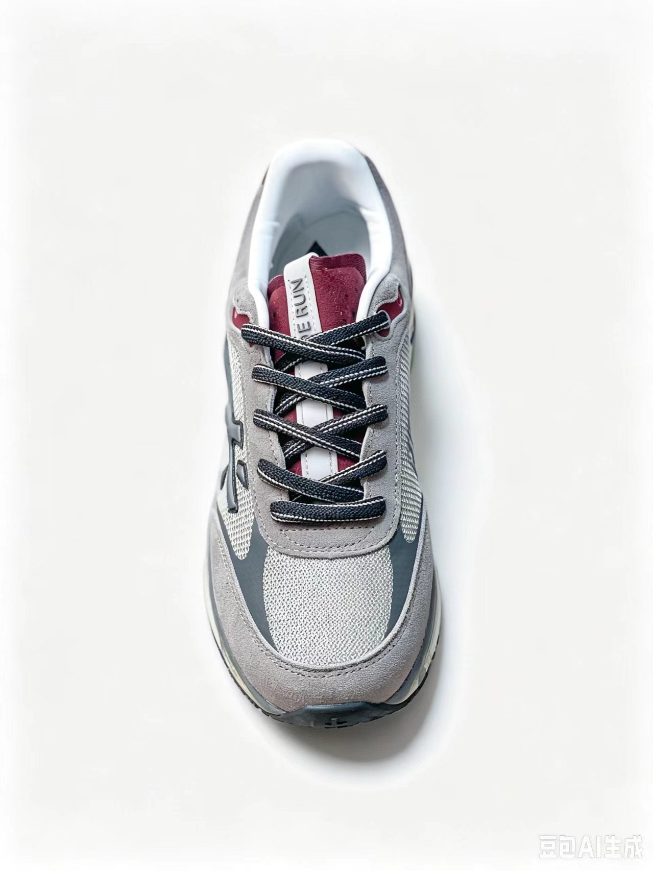 Premiata Moerun 6822 Low-Top Sneakers | Union Jack Detail | EU 37–45