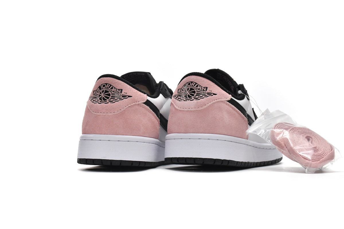 Nike Air Jordan 1 Retro Low Low-Top Sneakers