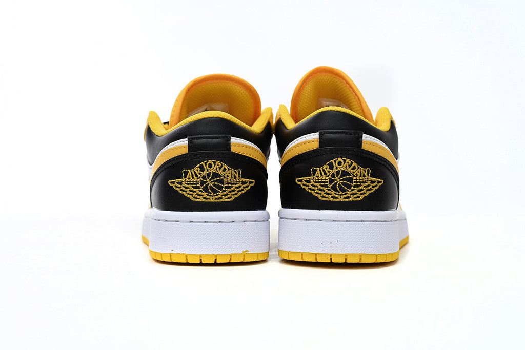 Nike Air Jordan 1 Retro Low Low-Top Sneakers