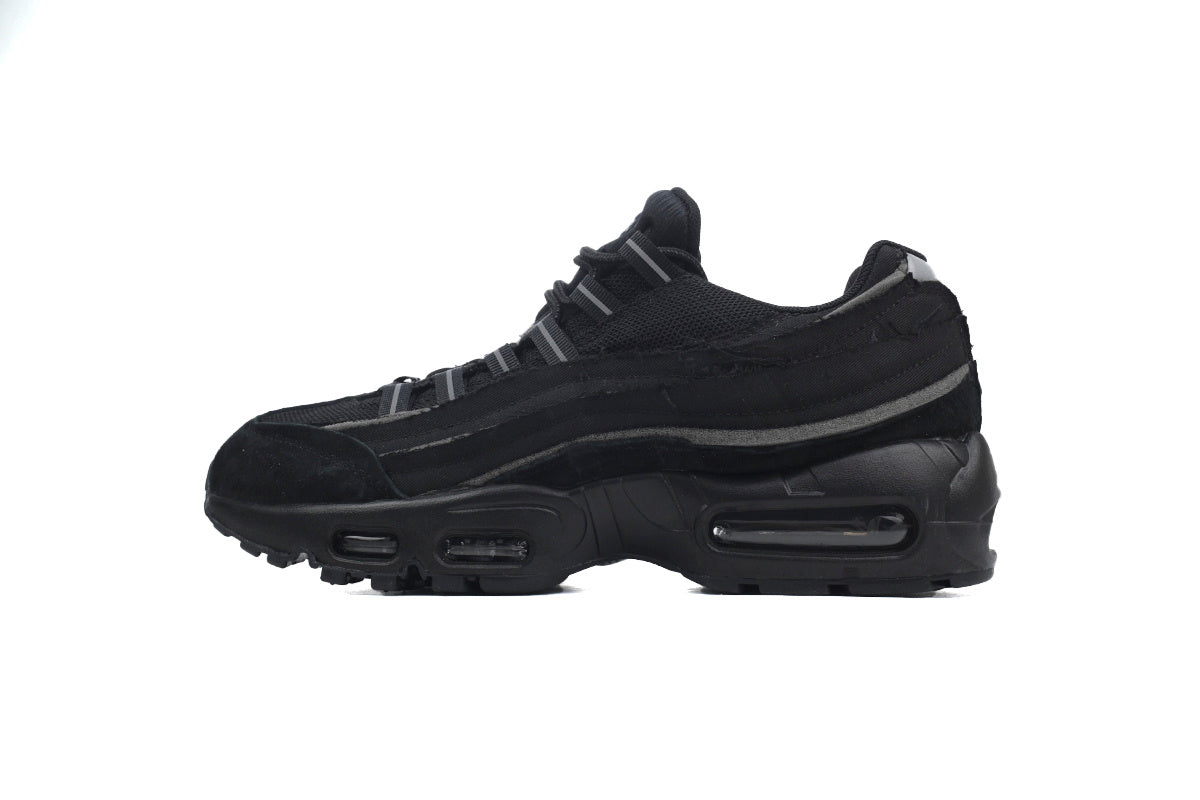 Nike Air Max 95 – Classic Sneakers