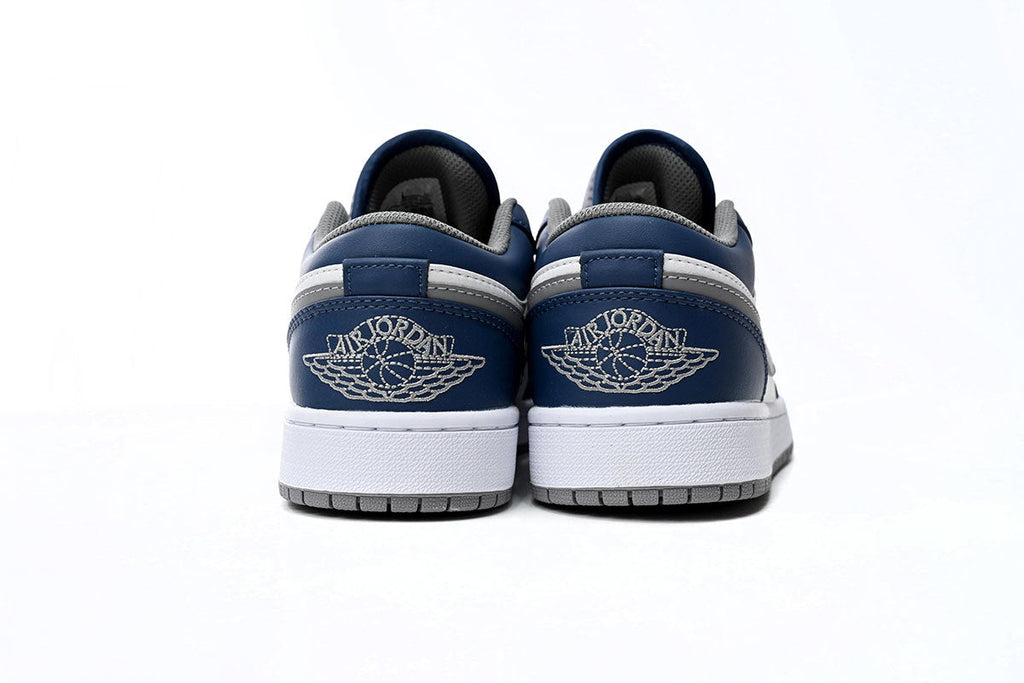 Nike Air Jordan 1 Retro Low Low-Top Sneakers