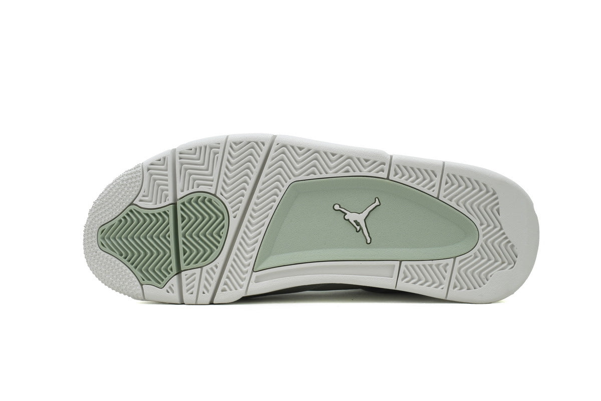 Nike Air Jordan 4 – Retro Basketball Sneakers