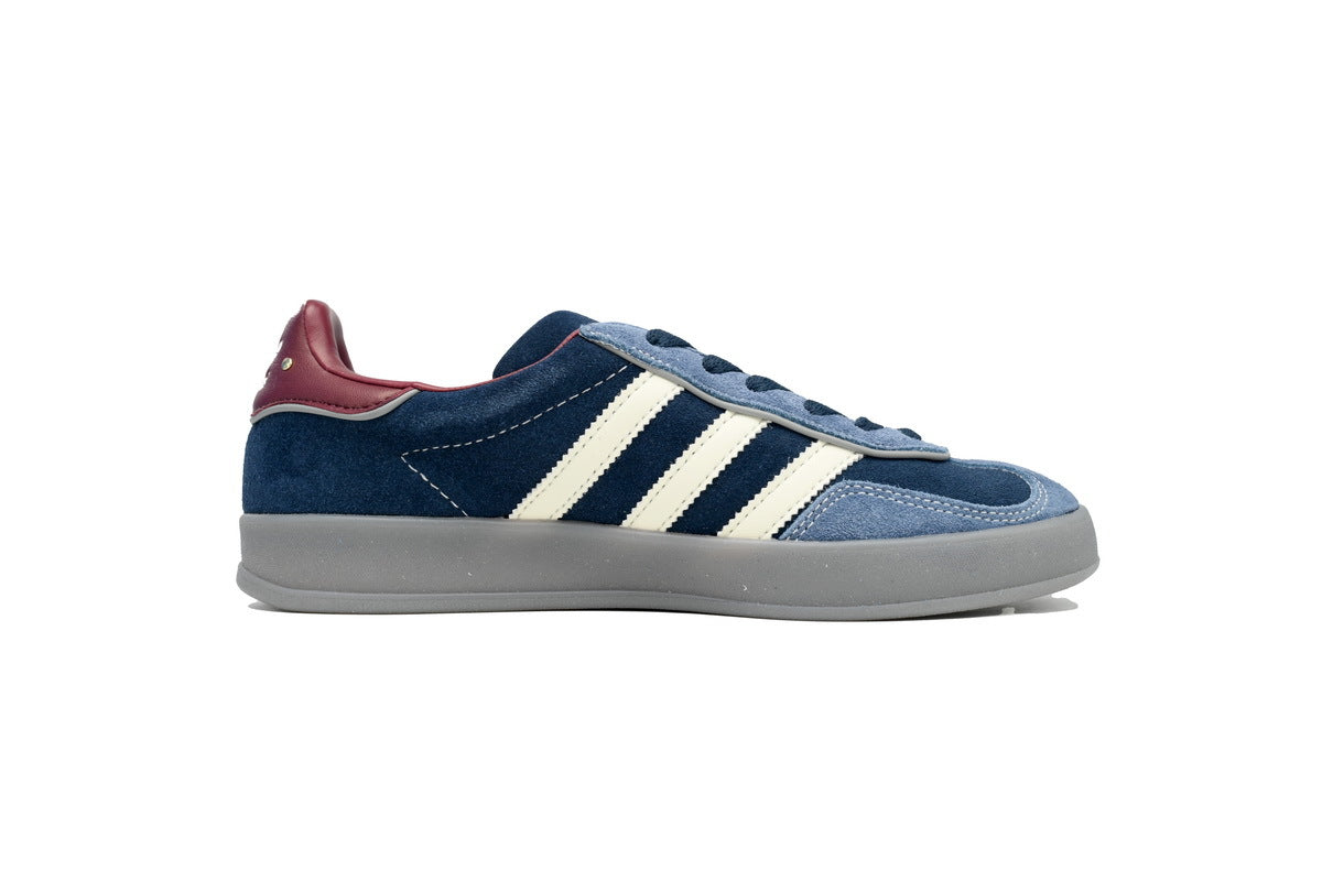Adidas Samba OG – Retro German-Inspired Sneakers
