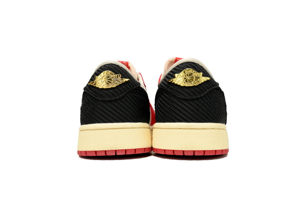 Nike Air Jordan 1 Retro Low Low-Top Sneakers