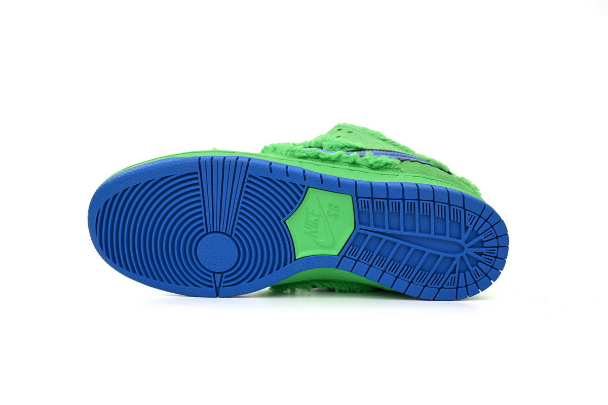 Nike SB Dunk Low – Classic Streetwear Sneakers (EU 36–45)