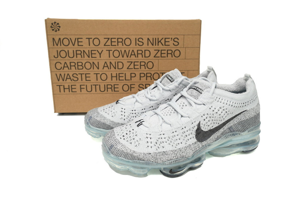 Nike Air VaporMax – Lightweight Running Sneakers