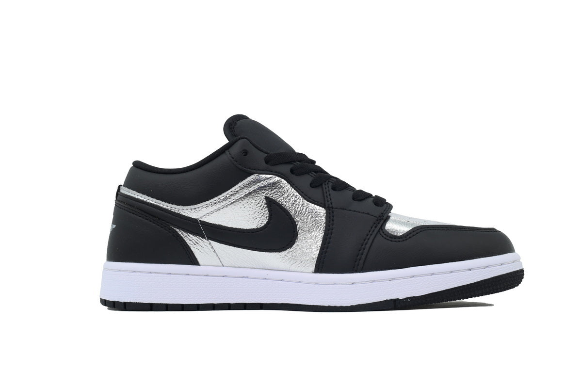 Nike Air Jordan 1 Retro Low Low-Top Sneakers