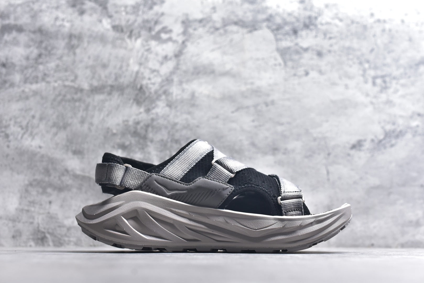 HOKA Recovery Sandals | Cushioned & Comfortable | EU 36-45
