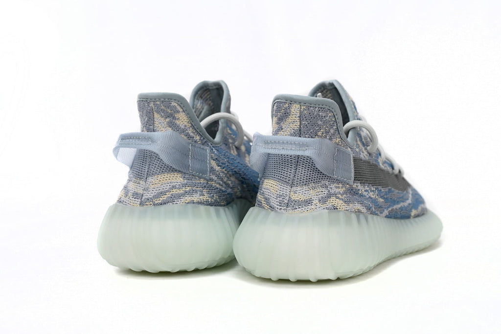 Adidas Yeezy Boost 350 V2 – Lifestyle Sneakers