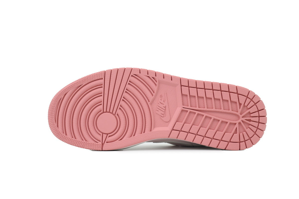 Nike Air Jordan 1 Retro Low Low-Top Sneakers