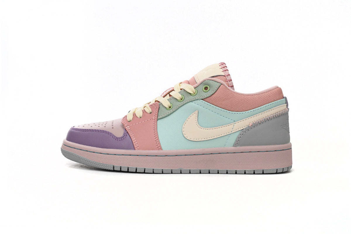 Nike Air Jordan 1 Retro Low Low-Top Sneakers
