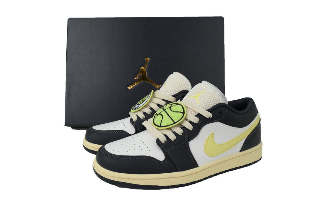 Nike Air Jordan 1 Retro Low Low-Top Sneakers